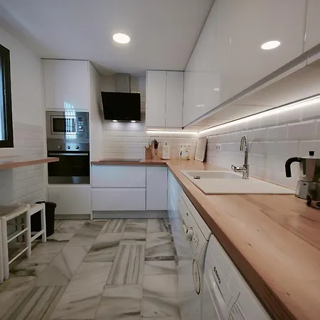 Casa Con Encanto A 100m De La Playa En Apartment